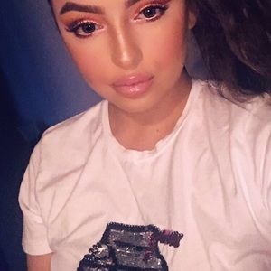 Stradivarius T-shirt with sequins